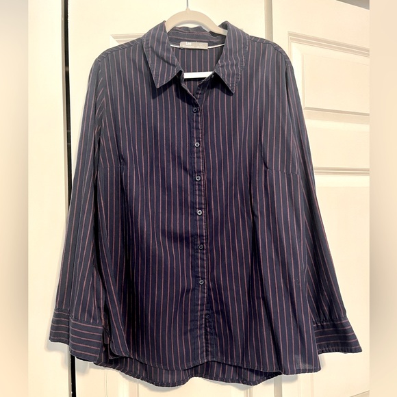 Riders by Lee Tops - Riders by Lee | Women's Button Down Shirt | Blue with Maroon Stripes | Size 1X